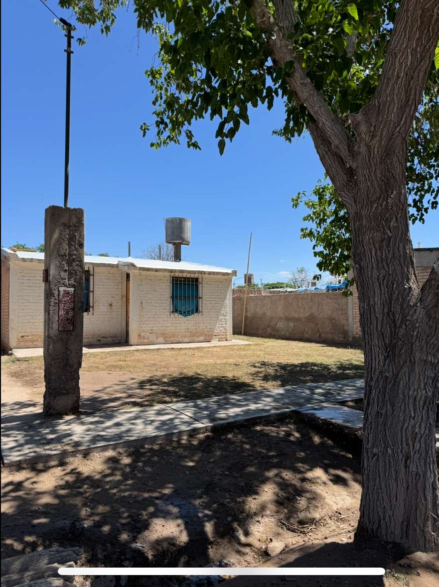 Casa disponible para la en Venta en Rivadavia · dueño directo · 2 dorm · 3 ambientes · 302 m² de lote - Imagen 1