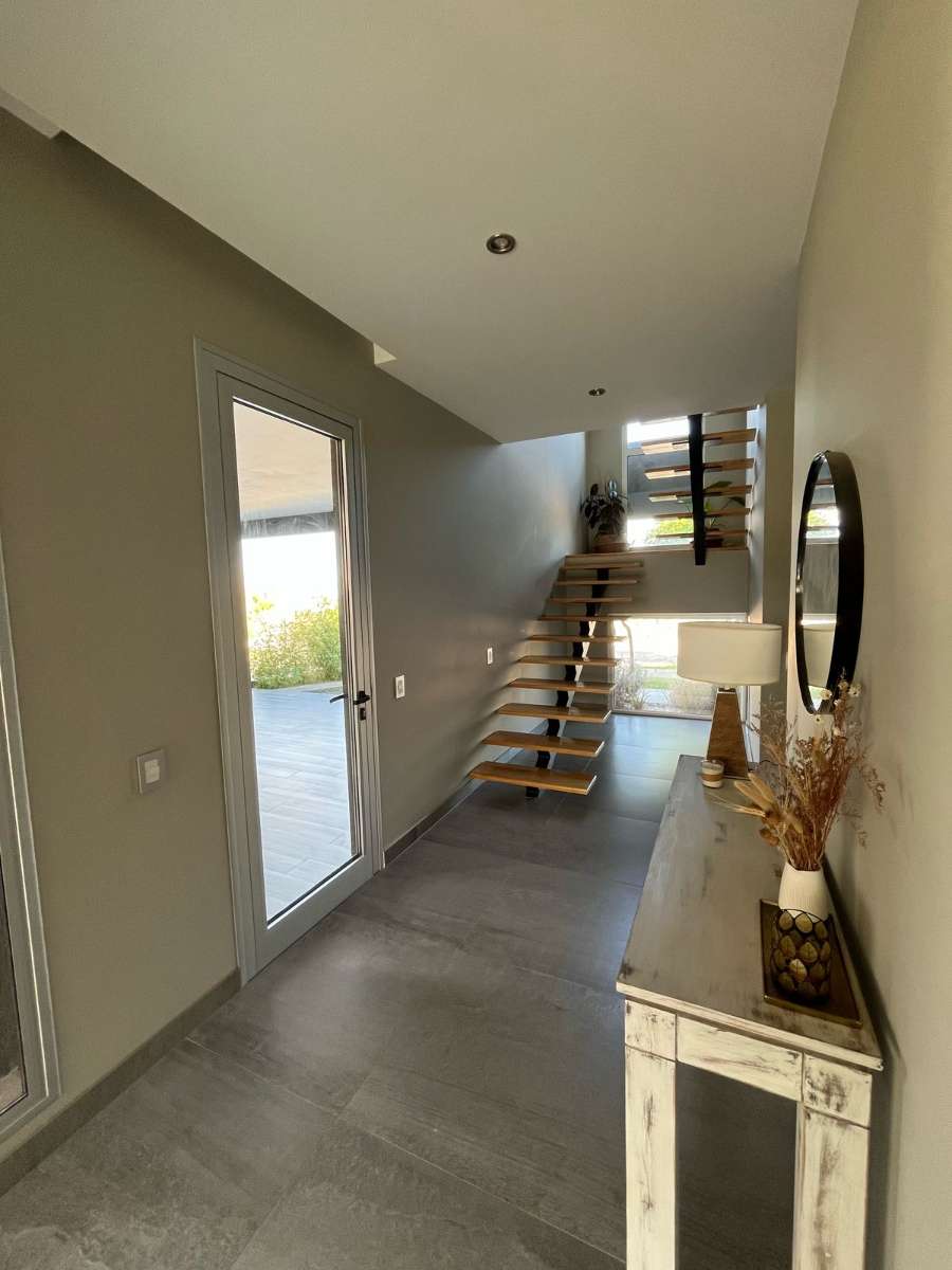 Dueo Vende Casa En El Barrio La Bastilla - Casa en Venta en El Challao con 3 dorm., 6 amb., 294 m2 cubiertos y 425 m2 totales - imagen 5