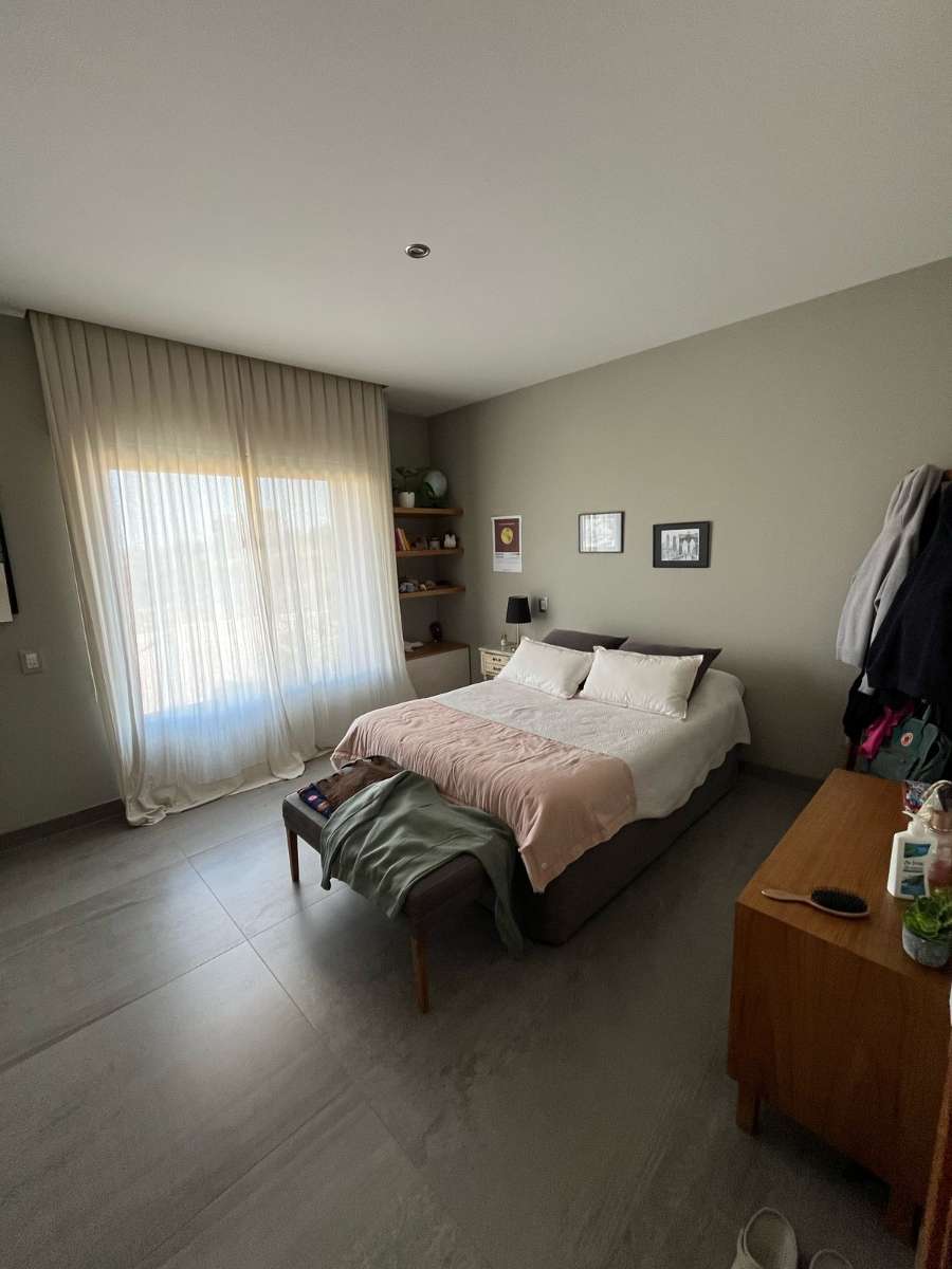 Dueo Vende Casa En El Barrio La Bastilla - Casa en Venta en El Challao con 3 dorm., 6 amb., 294 m2 cubiertos y 425 m2 totales - imagen 14