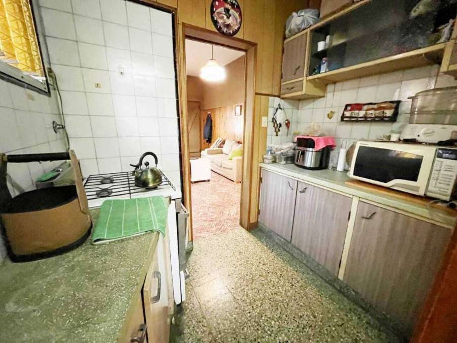 Venta De Casa 3 Ambientes Con Patio Y Cochera En Lomas De Zamora - Casa en Venta en Lomas de Zamora con 2 dorm., 3 amb., 80 m2 cubiertos y 330 m2 totales - imagen 12