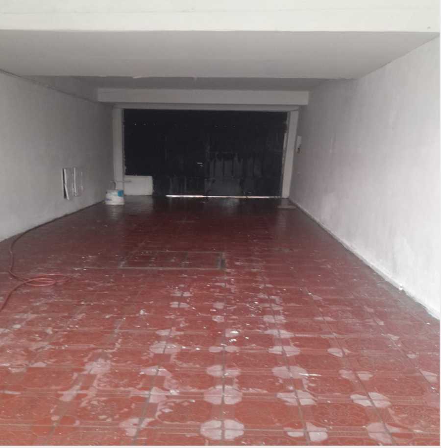 Casa disponible en Las Heras · dueño directo · 4 o más dorm · 3 cocheras · 400 m² de lote - Imagen 2