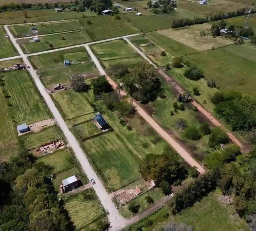 Dueño Directo Vende Terreno 900m2, 60.000 USD. Barrio Semicerrado. - Imagen 1
