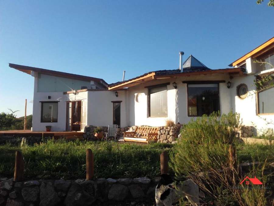 Venta de Posada con media Hectárea en el Dique La Viña, Córdoba - Imagen 1