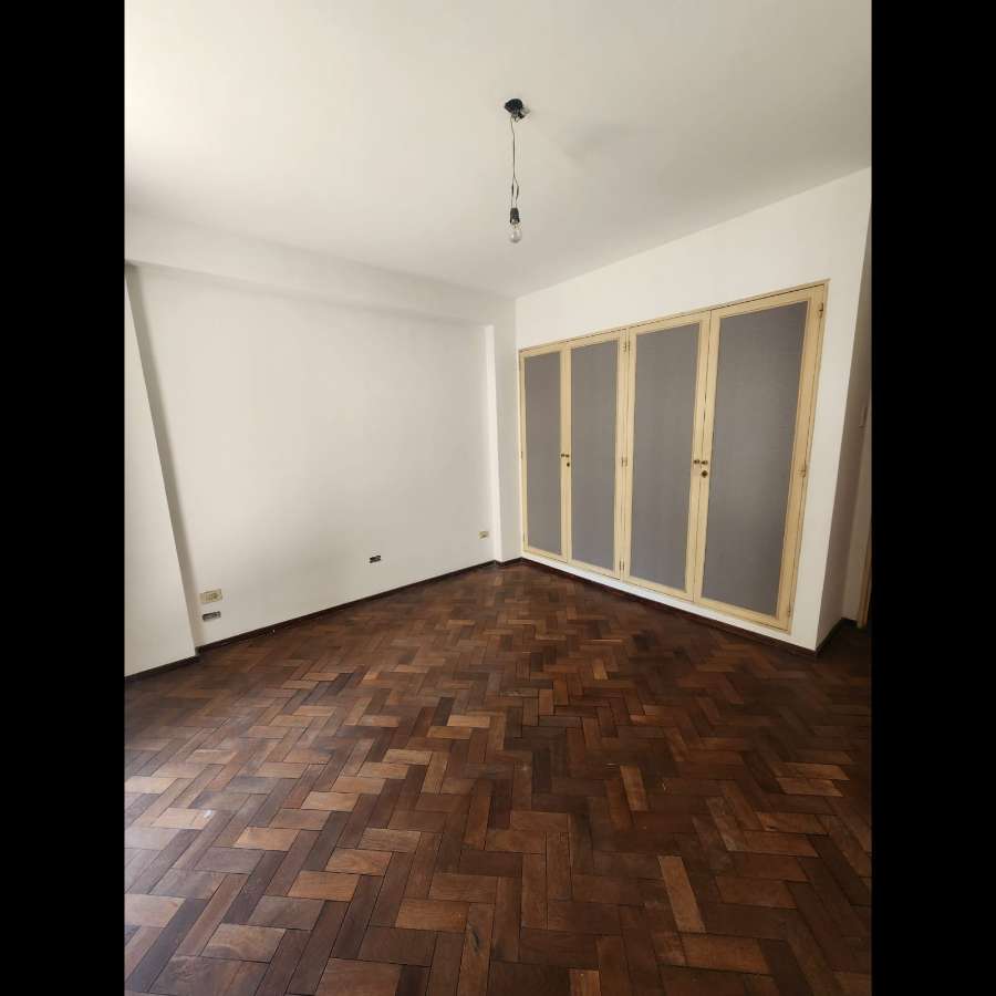 Oportunidad: Casa en Venta en Rosario · dueño directo · 3 dorm · cochera · 128 m² de lote - Imagen 4