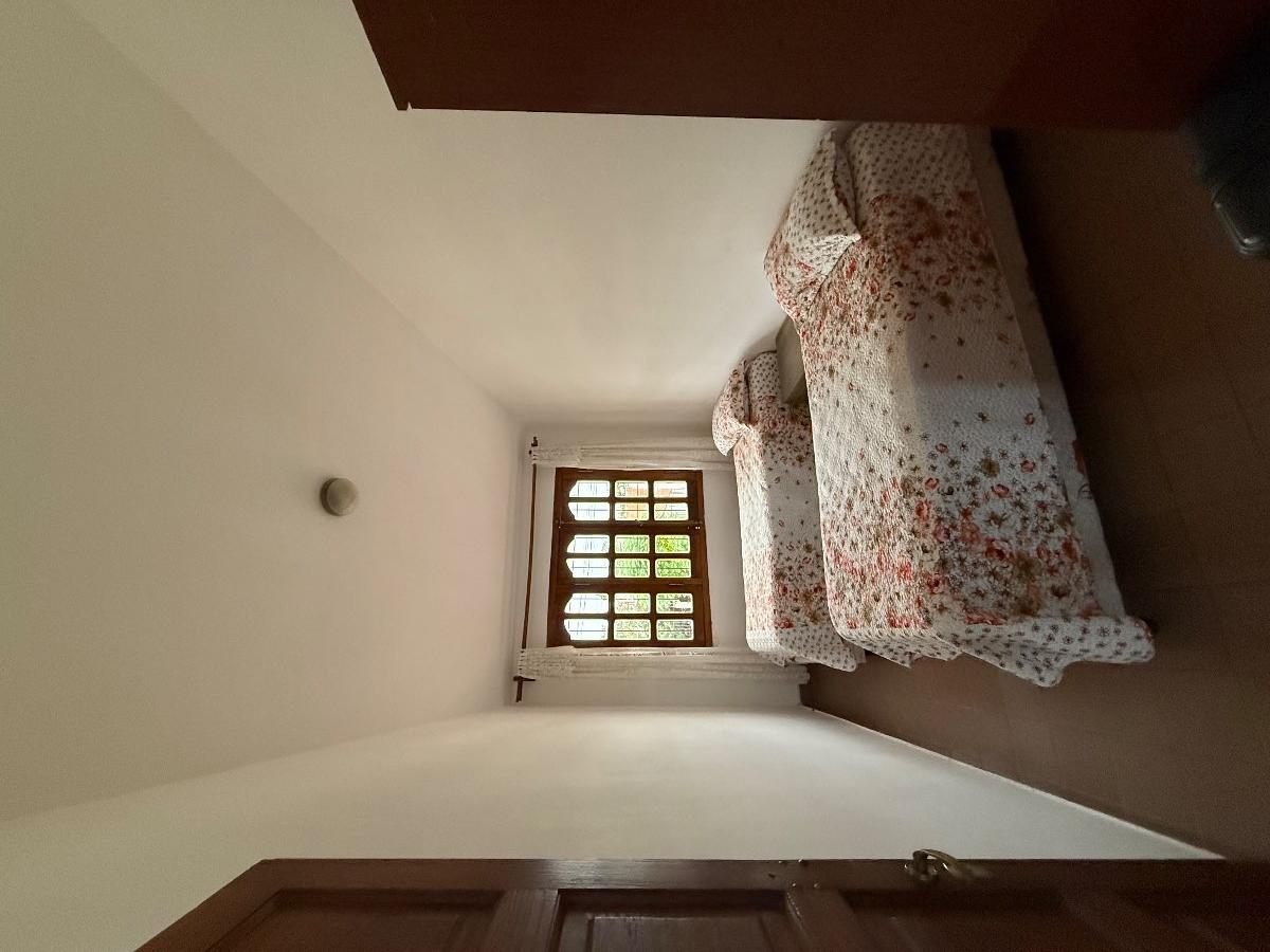 Terreno en Salta: en Venta · 350 m² de lote · dueño directo · 4 o más dorm · 3 cocheras - Imagen 2