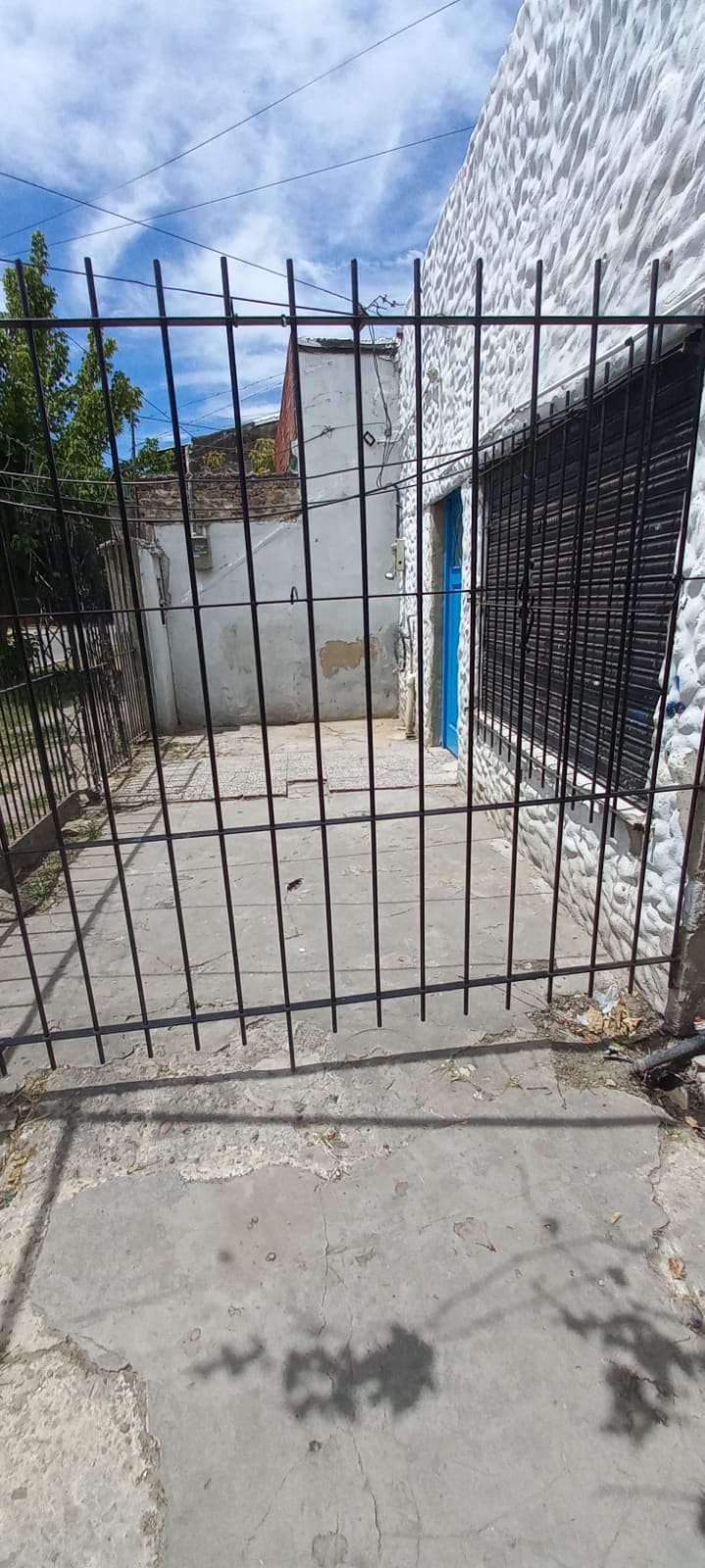 Comprar Casa en Almirante Brown · dueño directo · 3 dorm · 2 cocheras · 238 m² de lote - Imagen 4