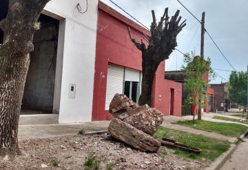 Tu próxima Casa en Venta en Gualeguay · dueño directo · 4 o más dorm · 2 cocheras · 757 m² de lote - Imagen 3