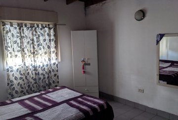 Casa en Venta en Las Flores, · dueño directo · 2 dorm · cochera · 324 m² de lote - Imagen 4