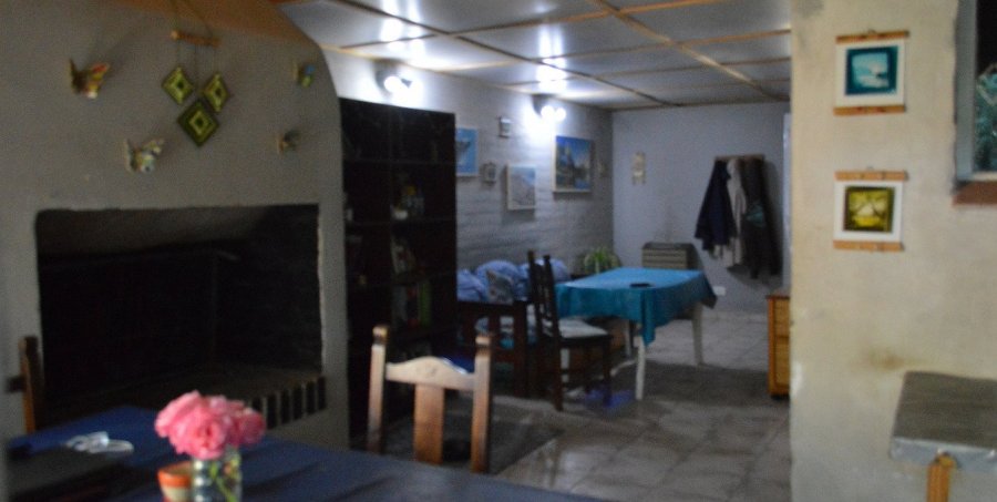 Casa en Venta en Junin de los Andes con 3 dorm., 6 amb., 240 m2 cubiertos y 375 m2 totales - imagen 4