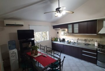 Casa en Venta en Juana Koslay con 4 o más dorm y 6 ambientes - Imagen 2