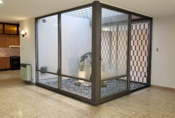 Casa en Venta en Córdoba con 3 dorm y 3 cocheras - Imagen 2