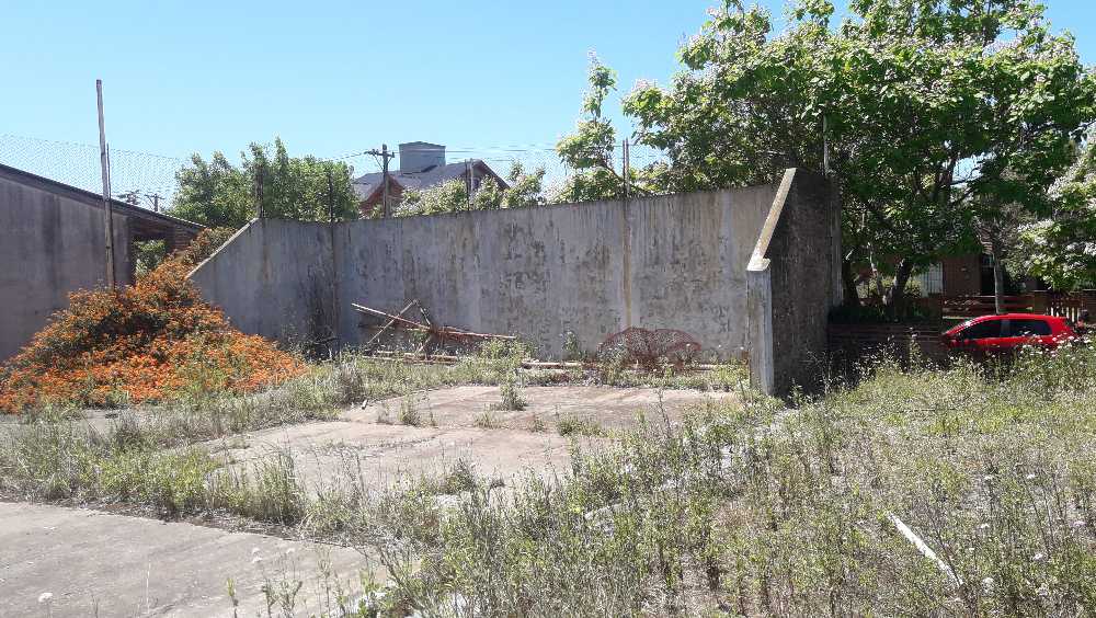 VENDO LOTE EN VILLA GESELL- (AV. 8 Y CALLE 144) ZONA SUR - Imagen 3