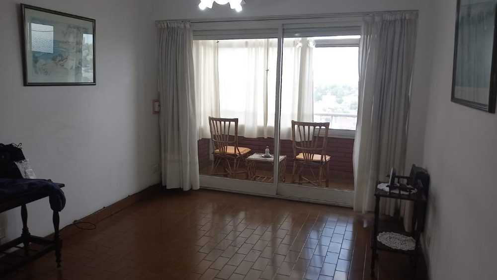 Av. Mitre 5700, Wilde