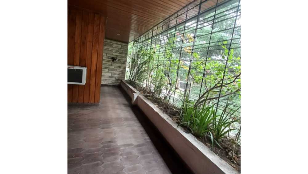 Venta De Casa 5 Ambientes. Quilmes. 250 M2. - Casa en Venta en Quilmes con 4 dorm., 5 amb., 206 m2 cubiertos y 250 m2 totales - imagen 9