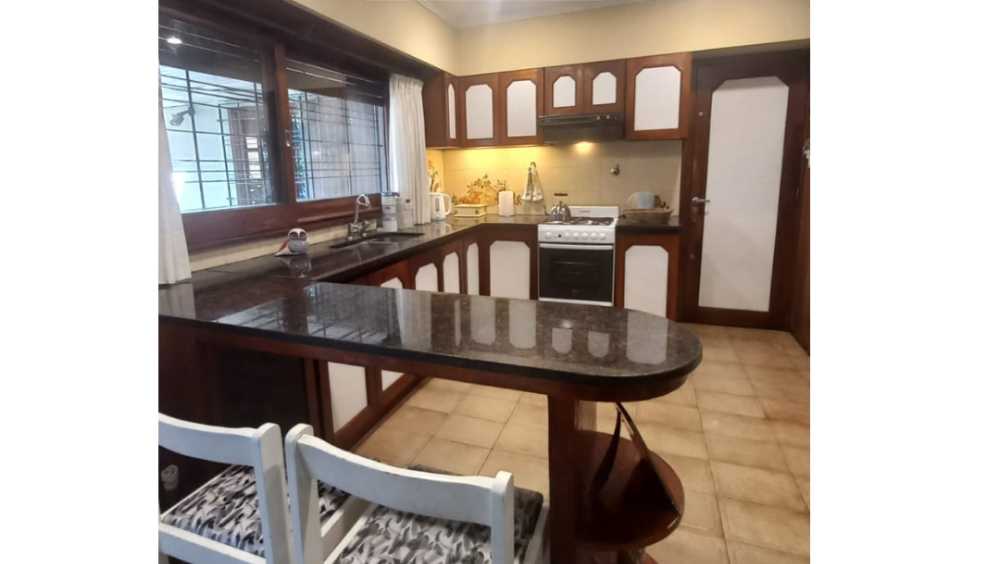 Venta De Casa 5 Ambientes. Quilmes. 250 M2. - Casa en Venta en Quilmes con 4 dorm., 5 amb., 206 m2 cubiertos y 250 m2 totales - imagen 12