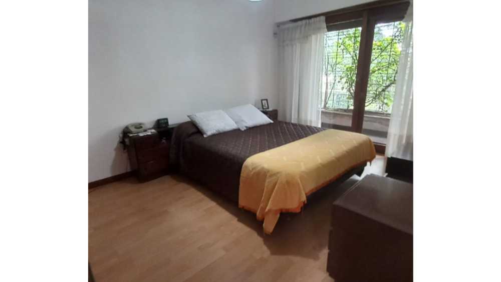 Venta De Casa 5 Ambientes. Quilmes. 250 M2. - Casa en Venta en Quilmes con 4 dorm., 5 amb., 206 m2 cubiertos y 250 m2 totales - imagen 5