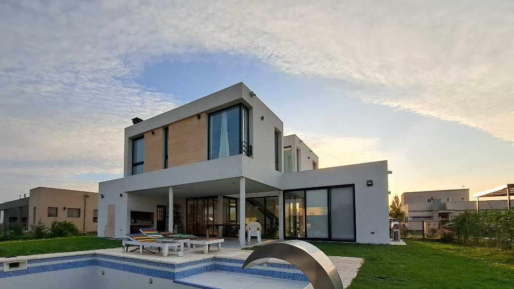 Casa disponible para la en Venta en Canning · barrio privado · dueño directo · 3 dorm · 2 cocheras - Imagen 4