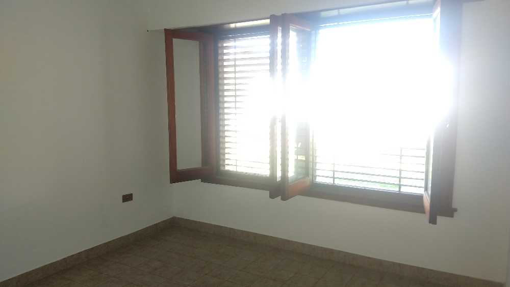 Casa única en Berisso en Venta · dueño directo · 3 dorm · 2 cocheras · 600 m² de lote - Imagen 4