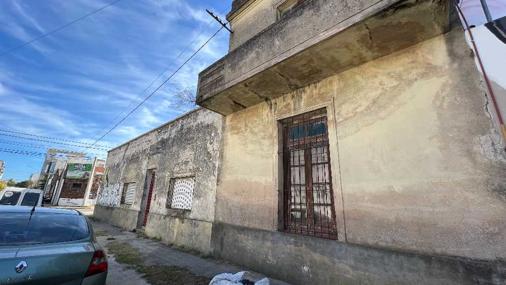 CASA EN VENTA 5 AMBIENTES, - Imagen 2