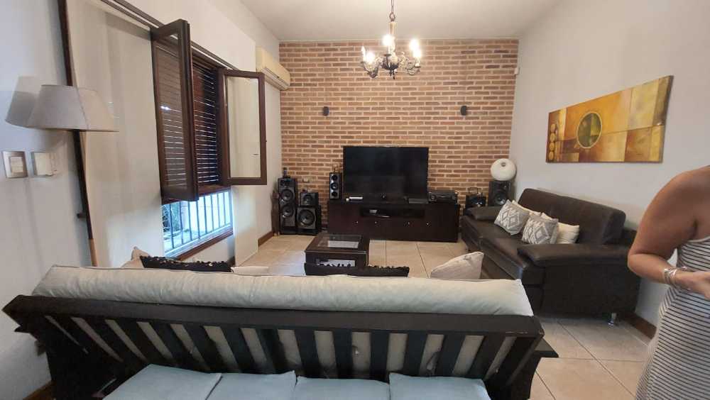 Chalet en Venta Camacua 448, Ituzaingo - Imagen 2
