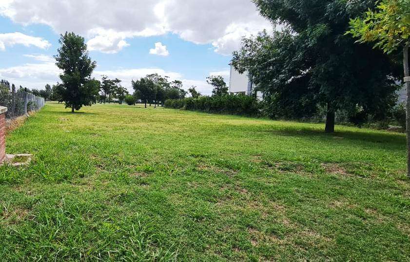 Excelente Casa en Belen de Escobar en Venta · barrio privado · dueño directo · 1,07 m² de lote - Imagen 3
