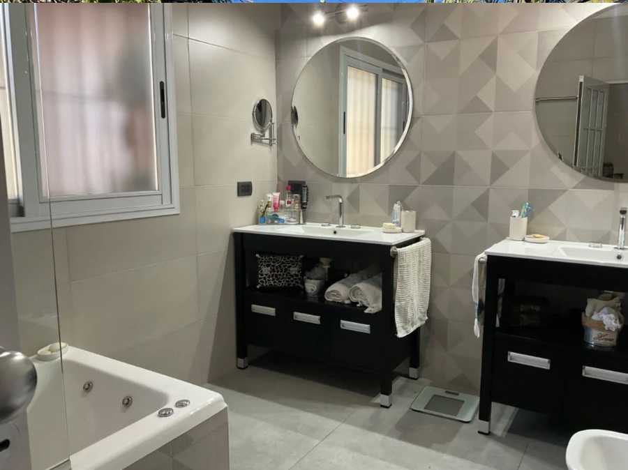 Hermoso Chalet con Piscina en Ituzaingo Norte - Imagen 5