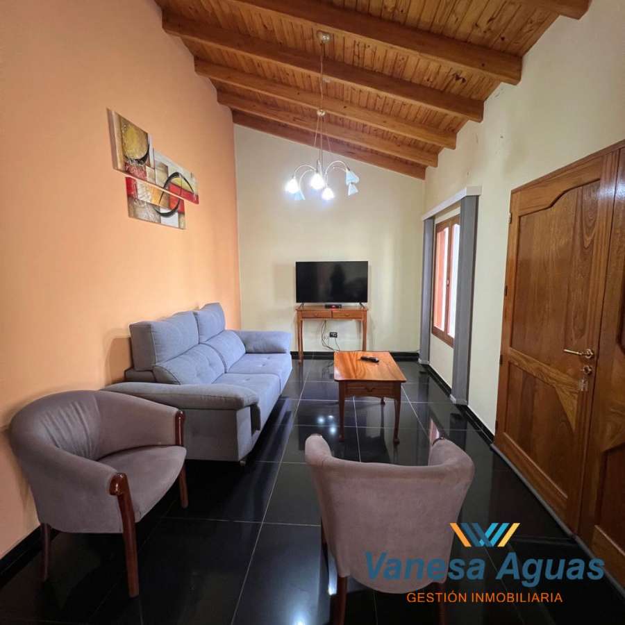 Casa En Excelente Estado!, En Calle Roque Saenz Pea - Casa en Venta en General Alvear con 4 dorm., 6 amb., 300 m2 cubiertos y 900 m2 totales - imagen 4