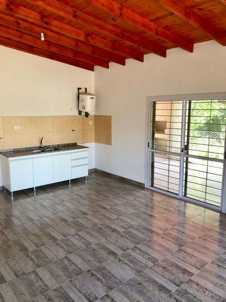 Casa en Venta en Villa del Dique con 2 dorm., 3 amb., 120 m2 cubiertos y 371 m2 totales - imagen 8