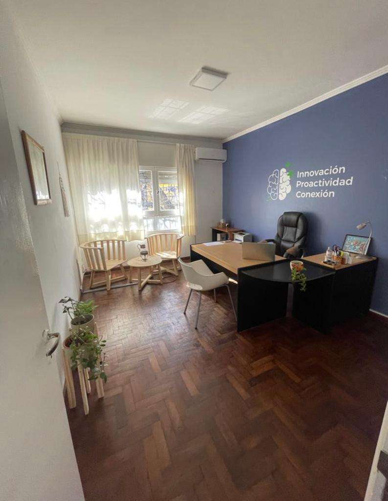 Vendo Exclusiva Propiedad Centrica - Casa en Venta en Córdoba con 2 dorm., 6 amb., 217 m2 cubiertos y 195 m2 totales - imagen 9