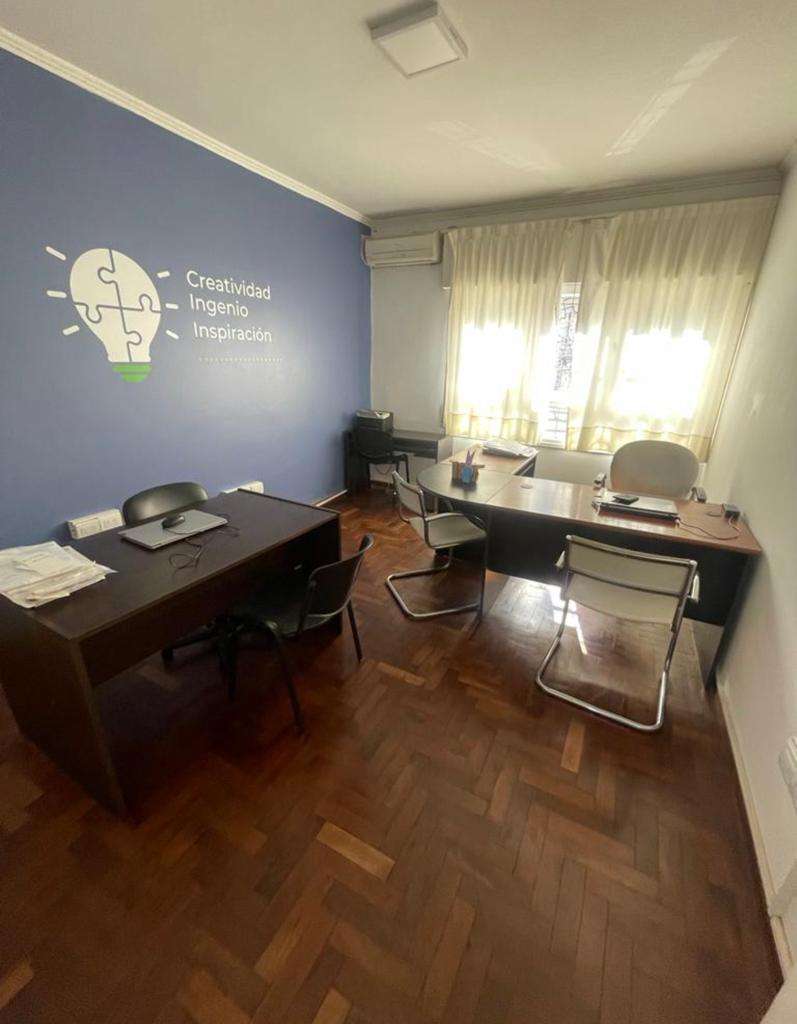 Vendo Exclusiva Propiedad Centrica - Casa en Venta en Córdoba con 2 dorm., 6 amb., 217 m2 cubiertos y 195 m2 totales - imagen 13