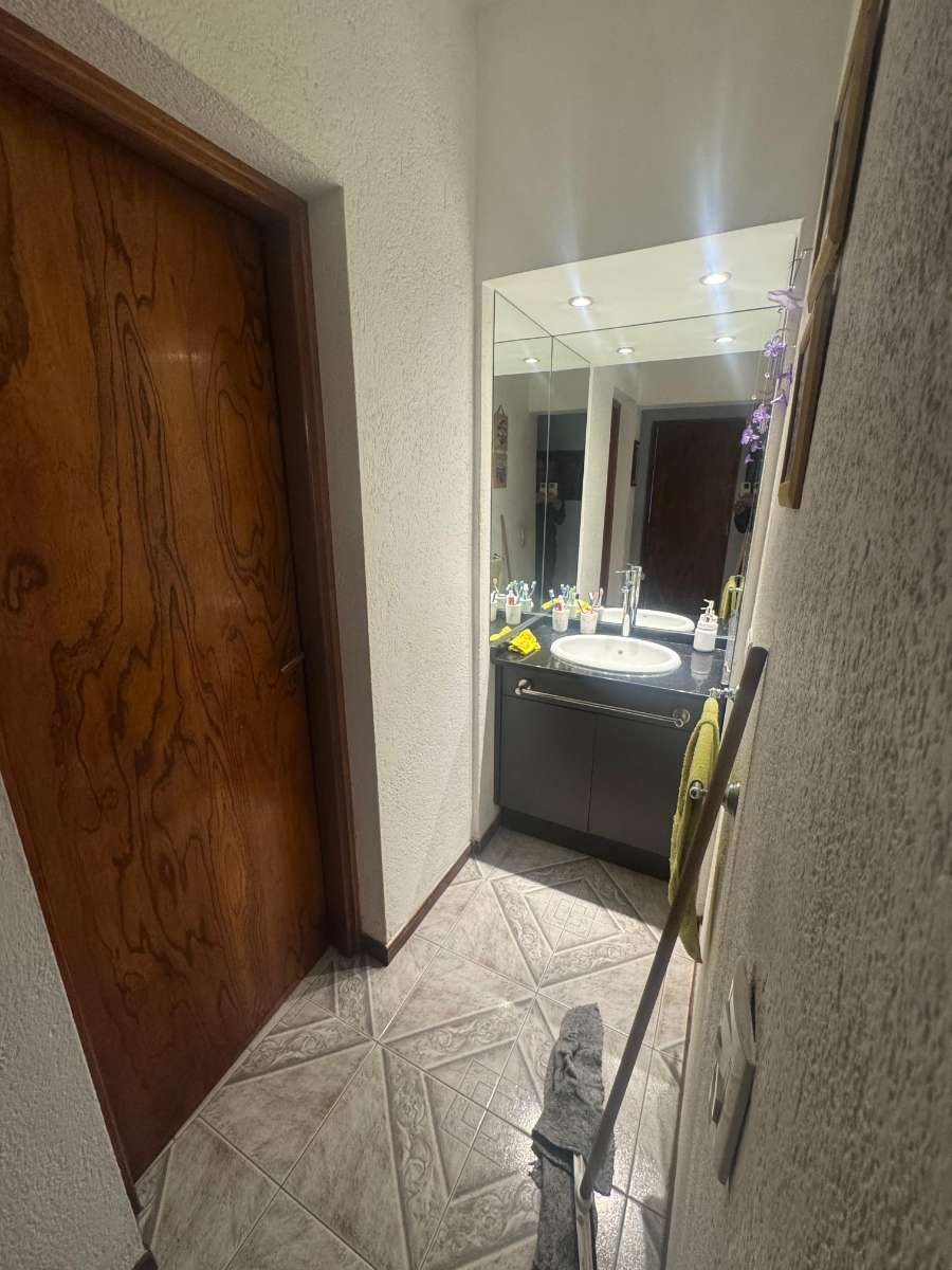 Vendo Casa En Sector Rotonda Golf - Casa en Venta en Río Cuarto con 3 dorm. y 300 m2 totales - imagen 4