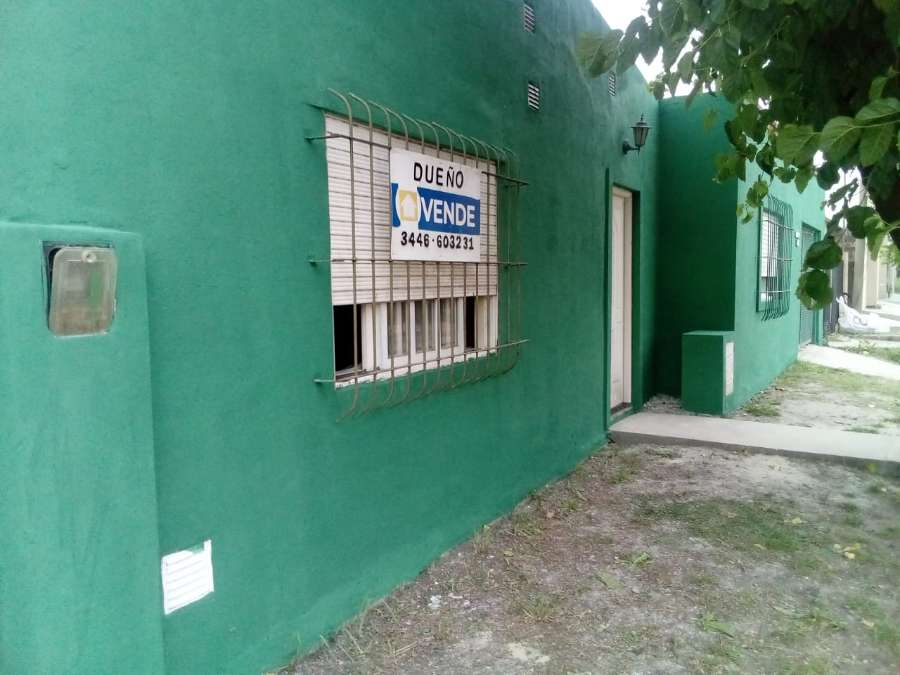 Casa única en Gualeguaychú en Venta · dueño directo · 3 dorm · cochera · 500 m² de lote - Imagen 1