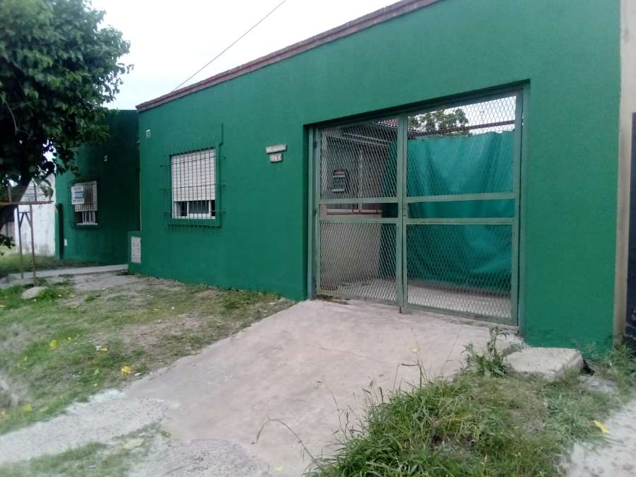 Local único en Gualeguaychú en Venta · dueño directo · 3 dorm · cochera · 500 m² de lote - Imagen 2