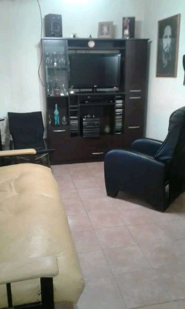 Se Vende Casa En Gualeguaychu - Casa en Venta en Gualeguaychú con 3 dorm., 3 amb., 100 m2 cubiertos y 500 m2 totales - imagen 7