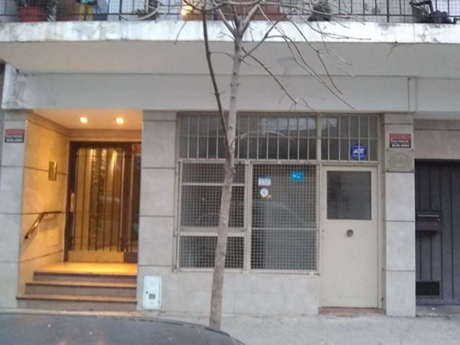 Local disponible para la en Alquiler en Flores · dueño directo · 1 ambientes - Imagen 3