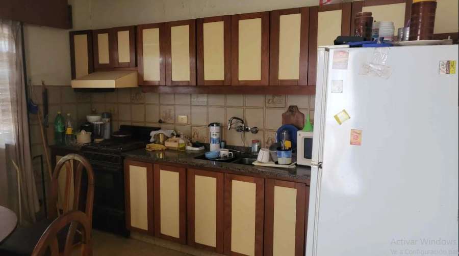 Casa 3 Dorms. 1 Depto. Local. Cocheras Para 20 Autos - Casa en Venta en Córdoba con 4 dorm., 5 amb., 400 m2 cubiertos y 400 m2 totales - imagen 2