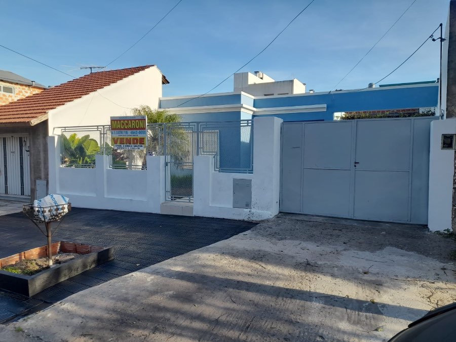 Galpón disponible en Lomas del Mirador · dueño directo · 2 cocheras · 250 m² de lote - Imagen 3