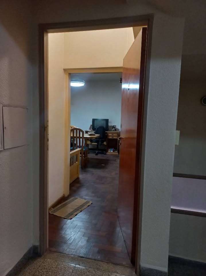 ¡Excelente oportunidad en pleno centro! - Imagen 2