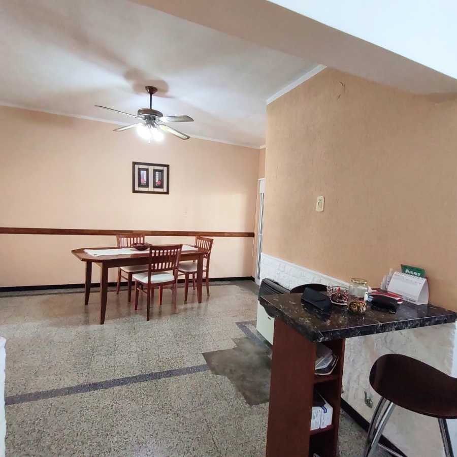 CASA EN VENTA 3 DORMITORIOS - CAPITAN BERMUDEZ - Imagen 4