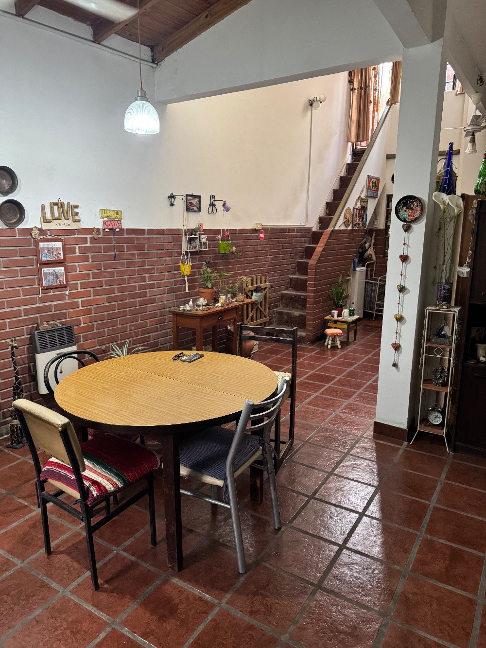 Casa en venta en Villa Devoto, CABA, 4 ambientes con patio cubierto y terraza - Imagen 2