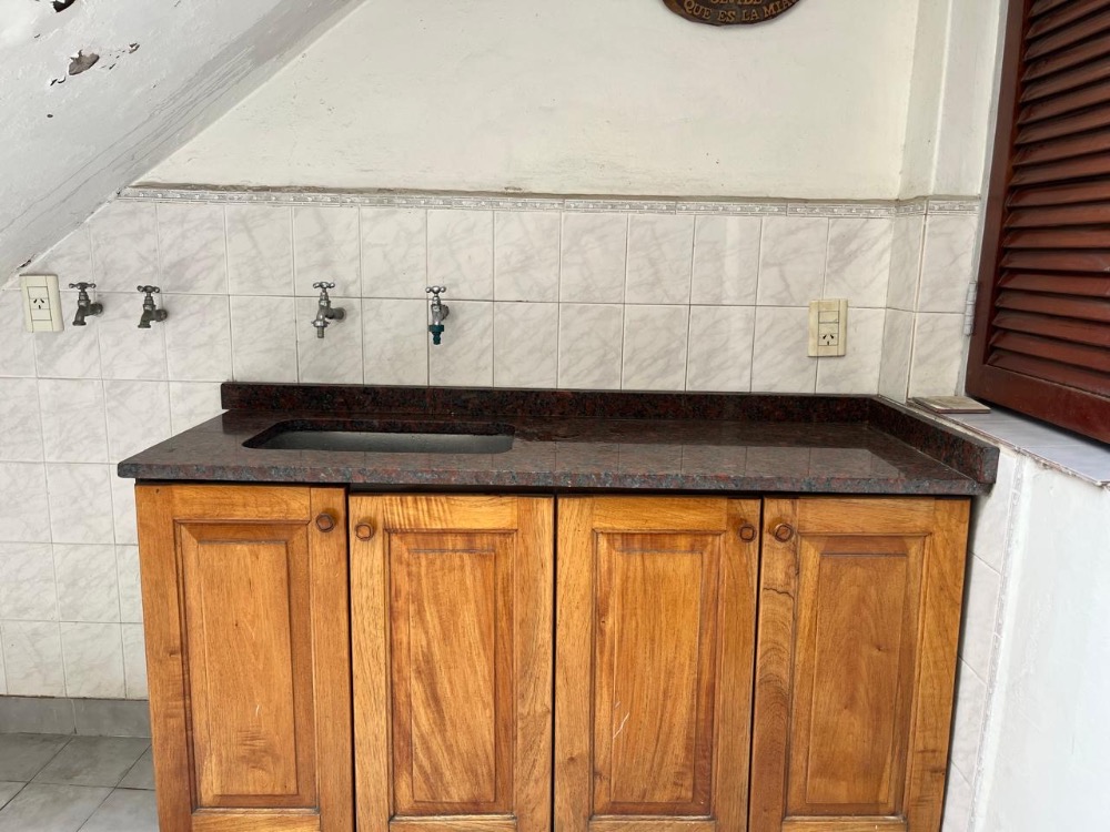 Casa En Venta En Monte Castro, Caba, 4 Ambientes Con Cochera - Casa en Venta en Monte Castro con 3 dorm., 4 amb., 110 m2 cubiertos y 152 m2 totales - imagen 15