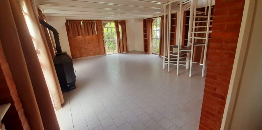 Casa en Venta en Sierra de la Ventana con 2 dorm., 83 m2 cubiertos y 555 m2 totales - imagen 4