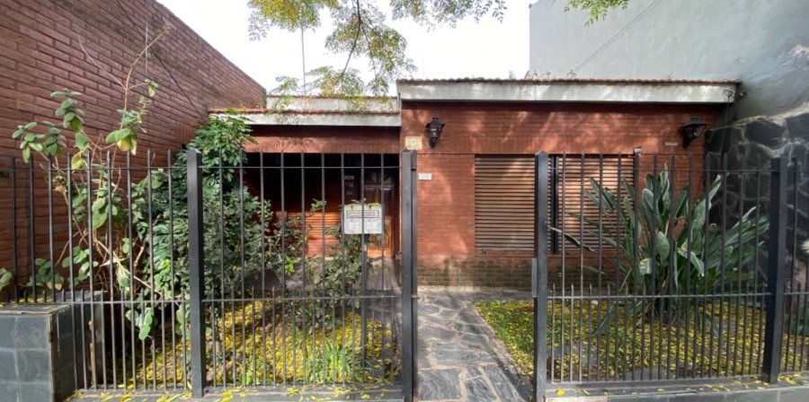 Casa en Venta en Quilmes con 3 dorm., 215 m2 cubiertos y 255 m2 totales - imagen 2