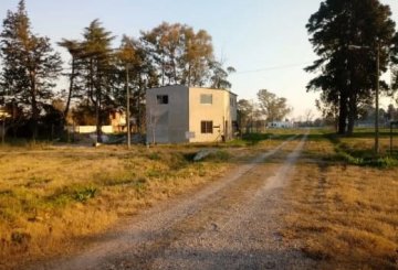 Casa en Venta en Berazategui con · barrio privado · dueño directo · 630 m² de lote - Imagen 4