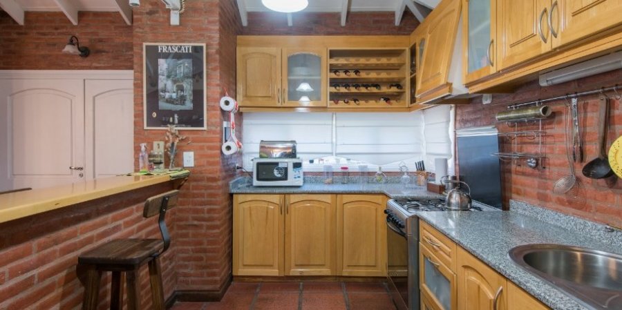 Casa en Temporario en Carilo con 4 dorm., 240 m2 cubiertos y 240 m2 totales - imagen 3