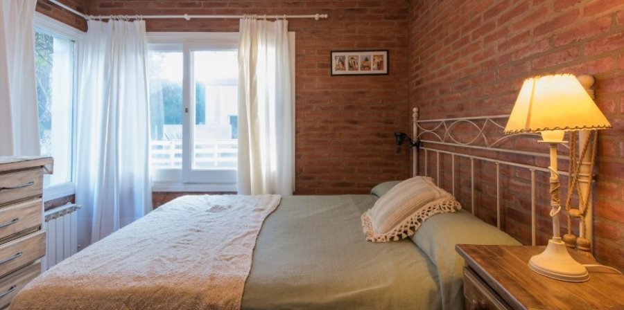 Casa en Temporario en Carilo con 4 dorm., 240 m2 cubiertos y 240 m2 totales - imagen 7
