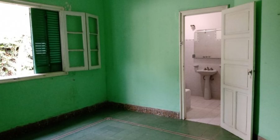 Casa en Venta en Merlo con 4 dorm., 6 amb., 230 m2 cubiertos y 928 m2 totales - imagen 9