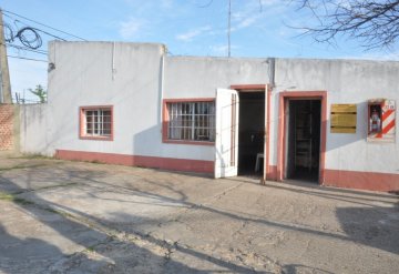 Casa disponible en Gualeguaychú · dueño directo · 3 dorm · cochera · 10,03 m² de lote - Imagen 2