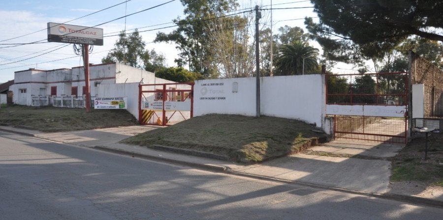 Casa en Venta en Gualeguaychú con 3 dorm., 185 m2 cubiertos y 10.025 m2 totales - imagen 1