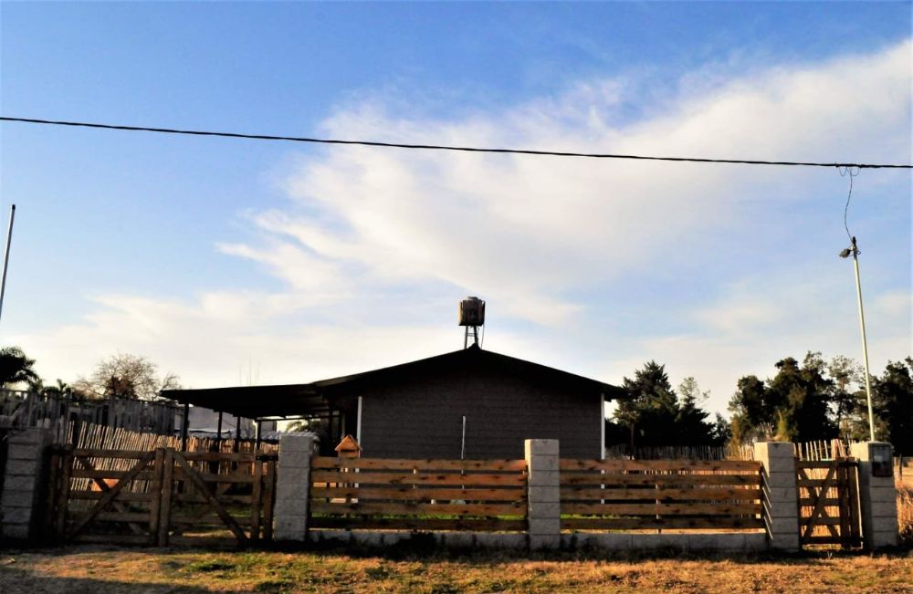 Casa en Venta en Balnearia, · dueño directo · 2 dorm · cochera · 520 m² de lote - Imagen 4
